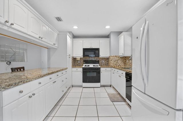 514 Riverside Drive, Palm Beach Gardens, FL 33410