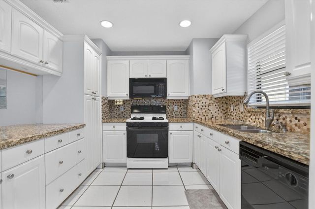 514 Riverside Drive, Palm Beach Gardens, FL 33410