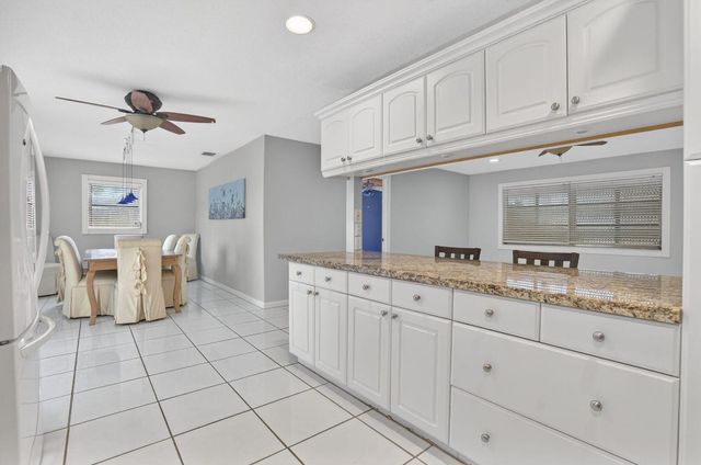 514 Riverside Drive, Palm Beach Gardens, FL 33410