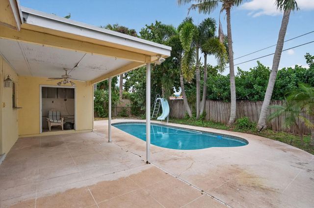 514 Riverside Drive, Palm Beach Gardens, FL 33410