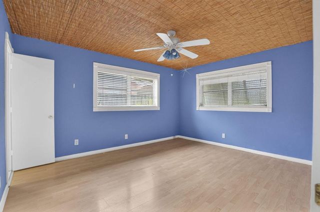 514 Riverside Drive, Palm Beach Gardens, FL 33410