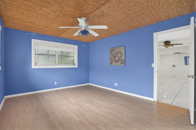 514 Riverside Drive, Palm Beach Gardens, FL 33410