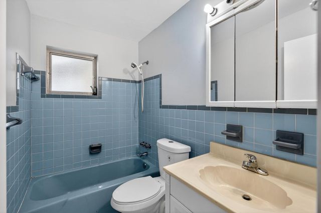 514 Riverside Drive, Palm Beach Gardens, FL 33410