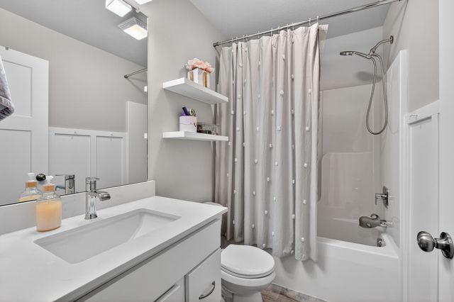 4023 NE 3rd Street, Ankeny, IA 50021