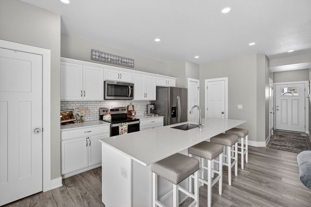 4023 NE 3rd Street, Ankeny, IA 50021