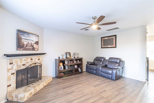 4617 Waterford Drive, Fort Worth, TX 76179