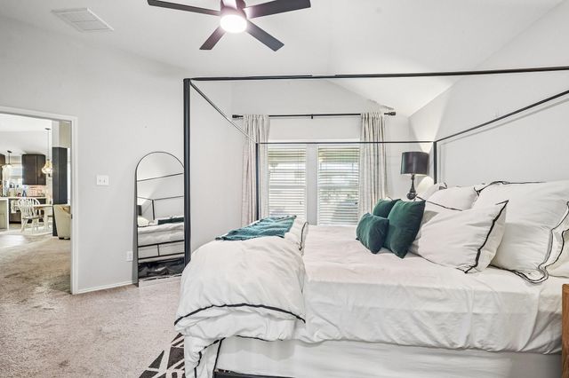 2211 Oak Rise Drive, Conroe, TX 77304