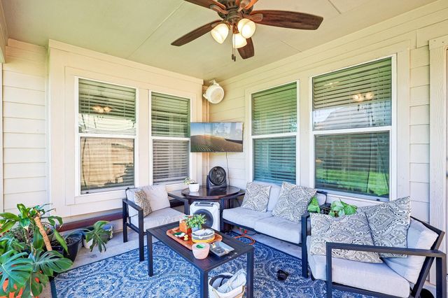 2211 Oak Rise Drive, Conroe, TX 77304