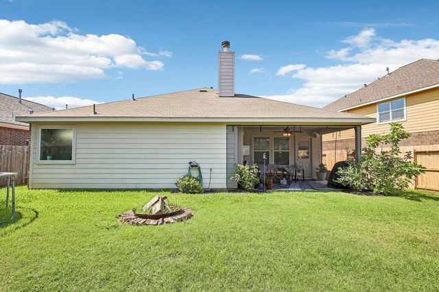 2211 Oak Rise Drive, Conroe, TX 77304