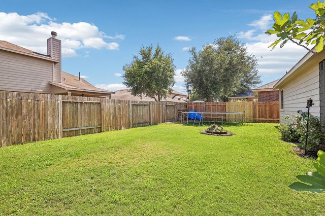 2211 Oak Rise Drive, Conroe, TX 77304