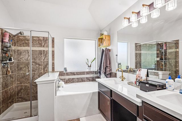 2211 Oak Rise Drive, Conroe, TX 77304