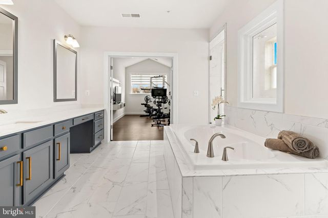 1619 CARNOUSTIE RD, Davidsonville, MD 21035