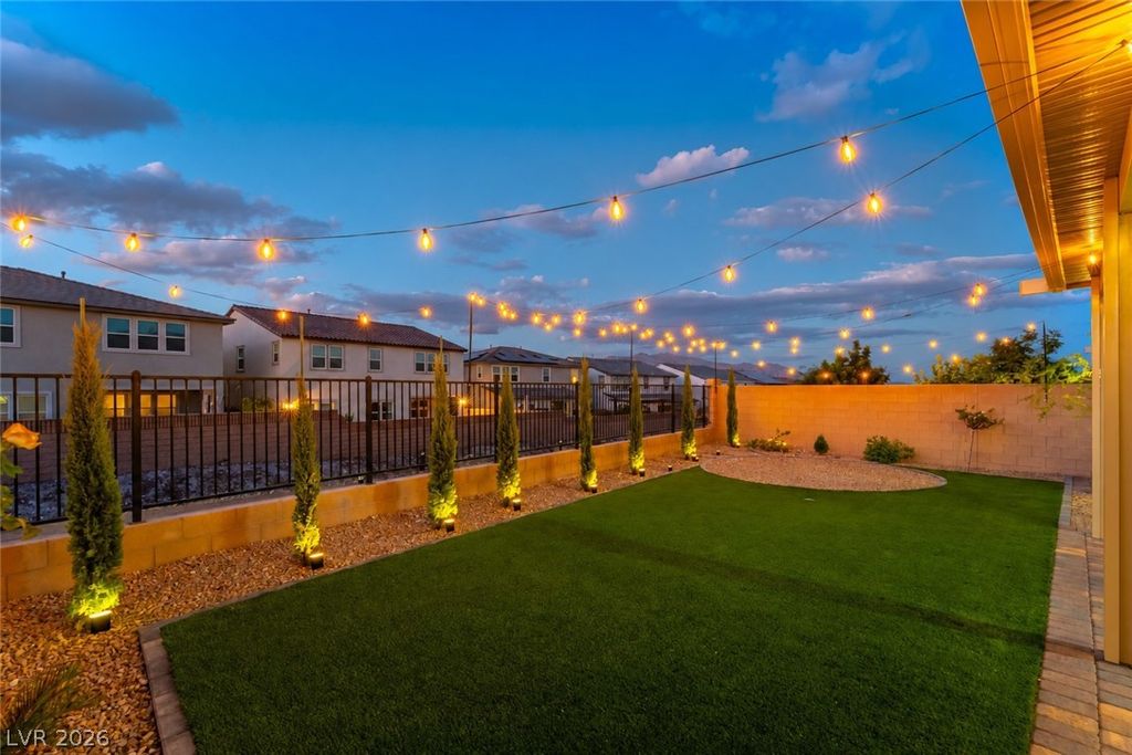 10364 Thurso Avenue, Las Vegas, NV 89166 — photo 5