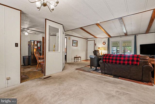 1014 CHERRYWOOD CT, North Wales, PA 19454