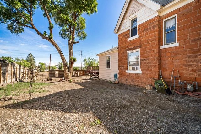 529 W Corona Ave, Pueblo, CO 81004