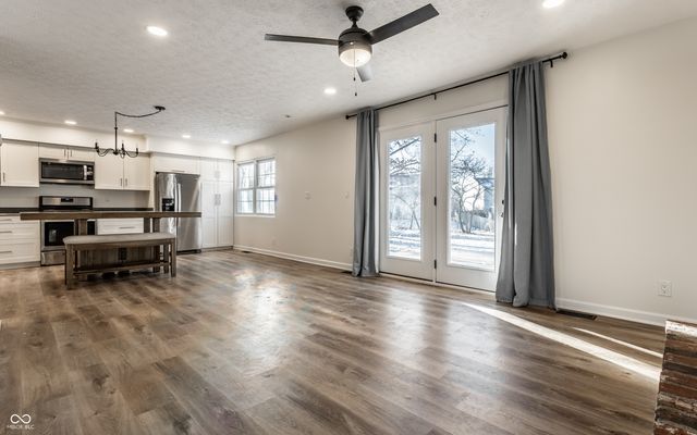 823 Elmwood Circle, Noblesville, IN 46062