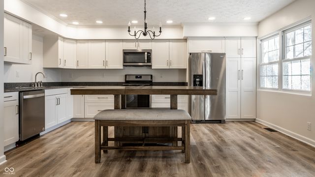 823 Elmwood Circle, Noblesville, IN 46062