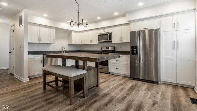 823 Elmwood Circle, Noblesville, IN 46062