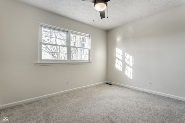 823 Elmwood Circle, Noblesville, IN 46062