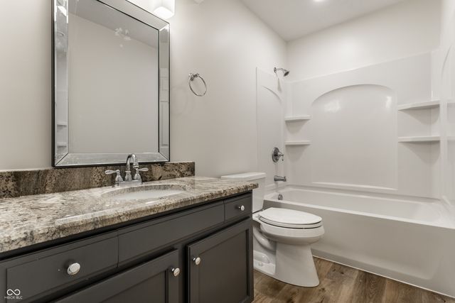 823 Elmwood Circle, Noblesville, IN 46062