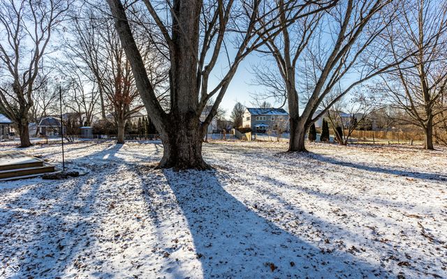 823 Elmwood Circle, Noblesville, IN 46062