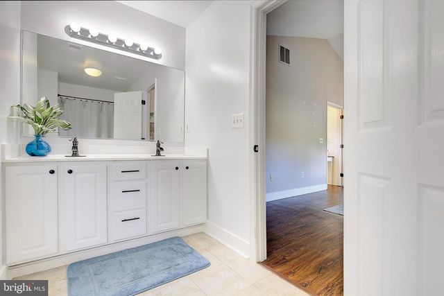 3513 OAK DR, Edgewater, MD 21037