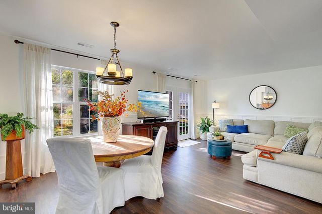 3513 OAK DR, Edgewater, MD 21037