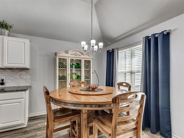 625 Canyon Creek Lane, Guthrie, OK 73044