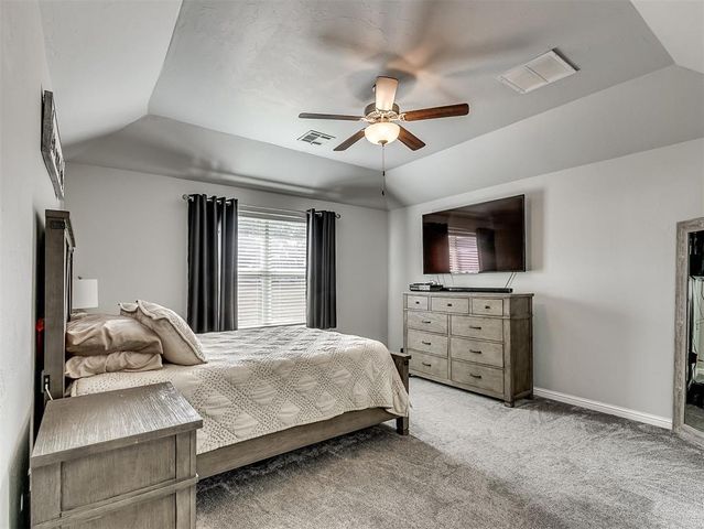 625 Canyon Creek Lane, Guthrie, OK 73044