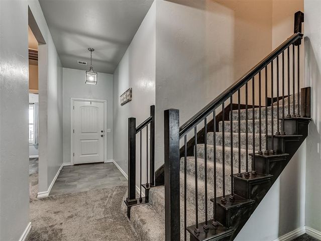 625 Canyon Creek Lane, Guthrie, OK 73044