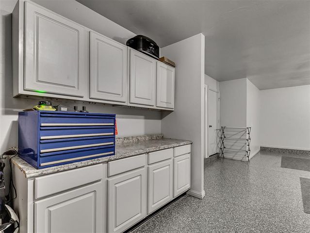 625 Canyon Creek Lane, Guthrie, OK 73044