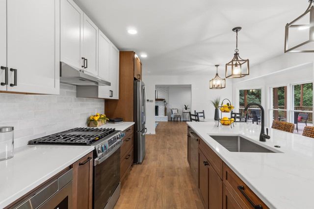 3519 Swansee Ridge, Sun Prairie, WI 53590