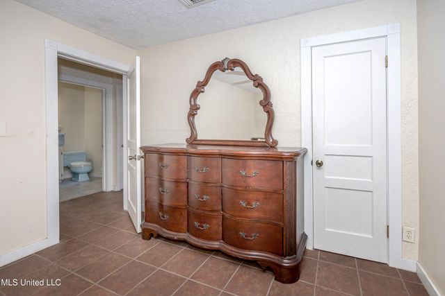 1815 Cherubusco Street, Pascagoula, MS 39567