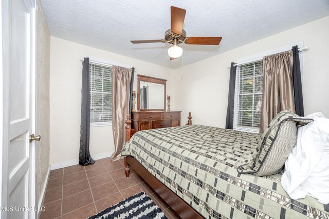 1815 Cherubusco Street, Pascagoula, MS 39567