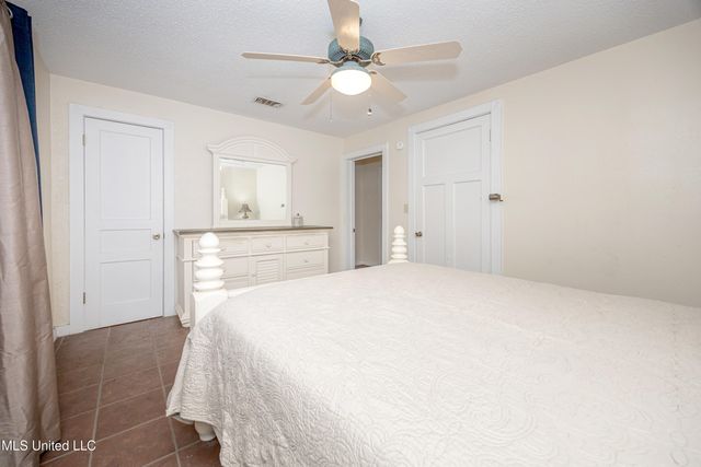 1815 Cherubusco Street, Pascagoula, MS 39567