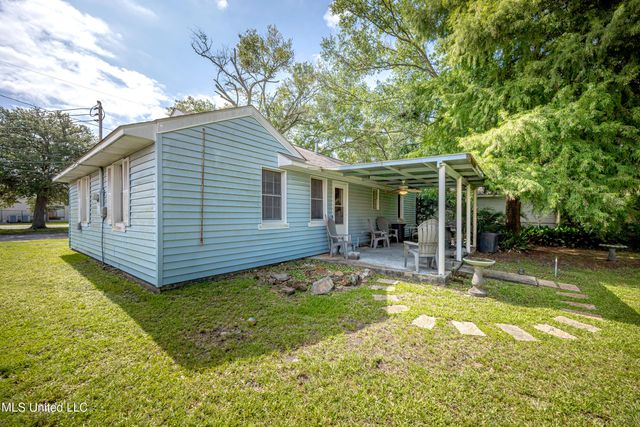 1815 Cherubusco Street, Pascagoula, MS 39567
