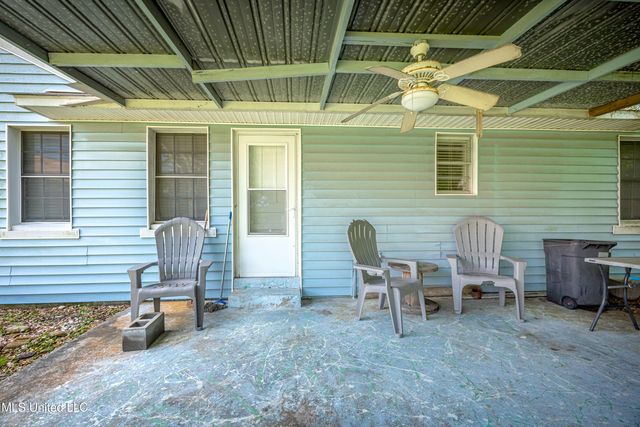 1815 Cherubusco Street, Pascagoula, MS 39567