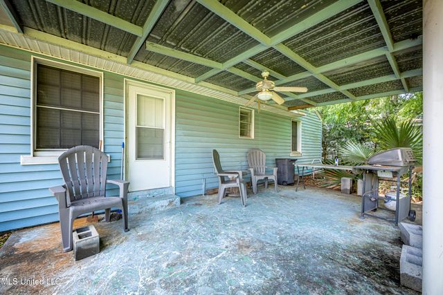 1815 Cherubusco Street, Pascagoula, MS 39567