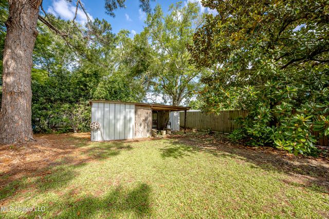 1815 Cherubusco Street, Pascagoula, MS 39567