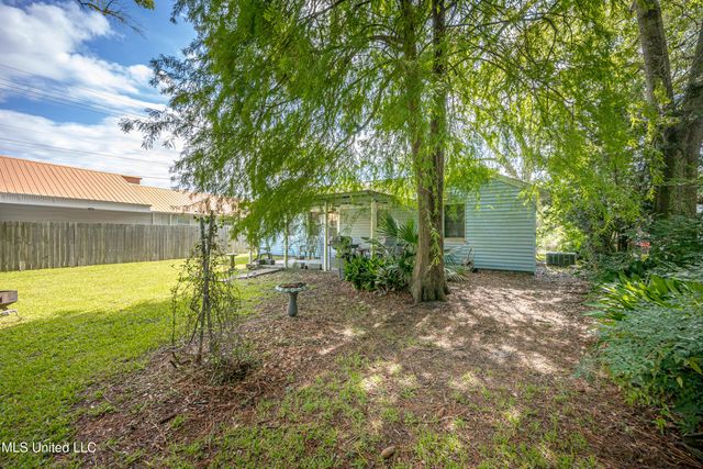 1815 Cherubusco Street, Pascagoula, MS 39567