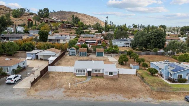 1248 Dawnridge Avenue, El Cajon, CA 92021