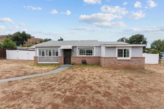 1248 Dawnridge Avenue, El Cajon, CA 92021