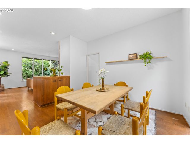 3220 Sw 66TH Ave, Portland, OR 97225