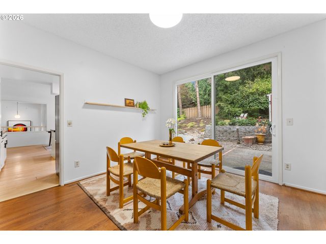 3220 Sw 66TH Ave, Portland, OR 97225