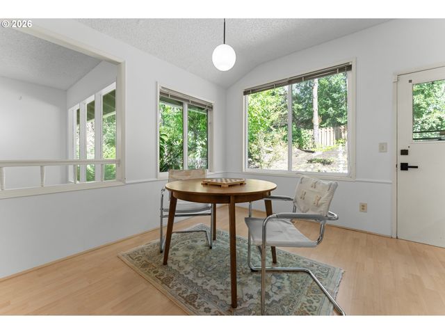 3220 Sw 66TH Ave, Portland, OR 97225
