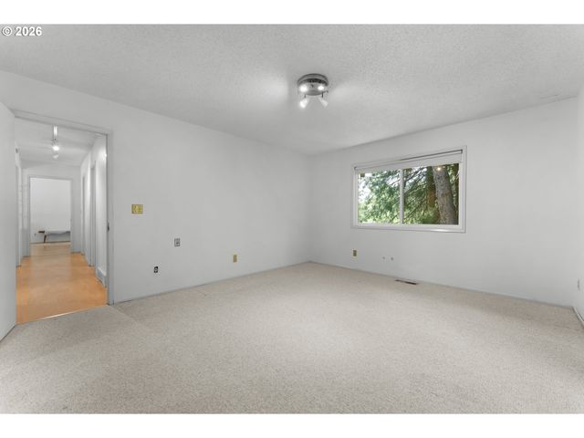 3220 Sw 66TH Ave, Portland, OR 97225