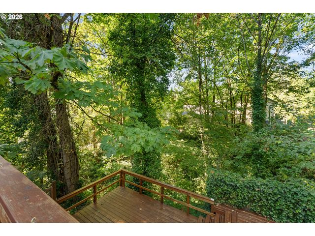 3220 Sw 66TH Ave, Portland, OR 97225