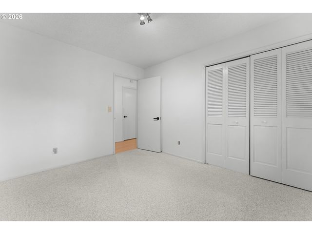 3220 Sw 66TH Ave, Portland, OR 97225