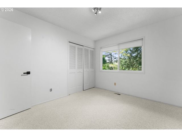 3220 Sw 66TH Ave, Portland, OR 97225