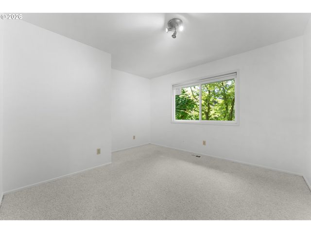 3220 Sw 66TH Ave, Portland, OR 97225